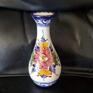 Hand-Painted Portuguese Ceramic Vase – Faireal Alcobaça